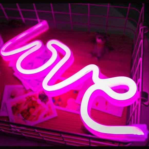 UO Neon Pink Love Sign Led Room Decoration Light - Picture 2 of 6